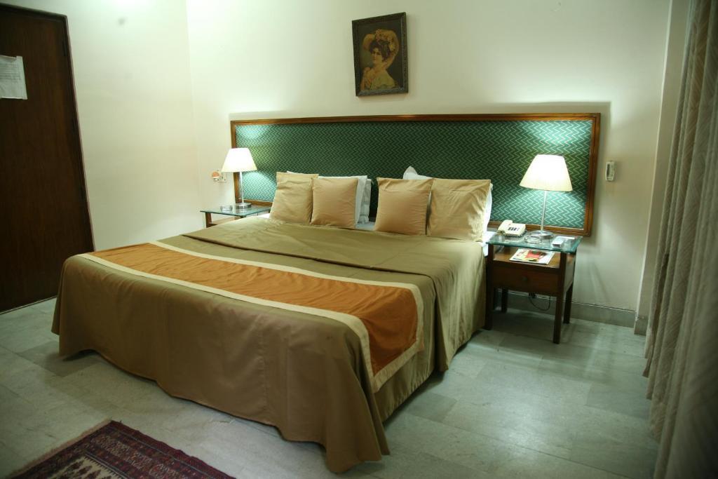 The Royal Residency Hotel New Delhi Room photo